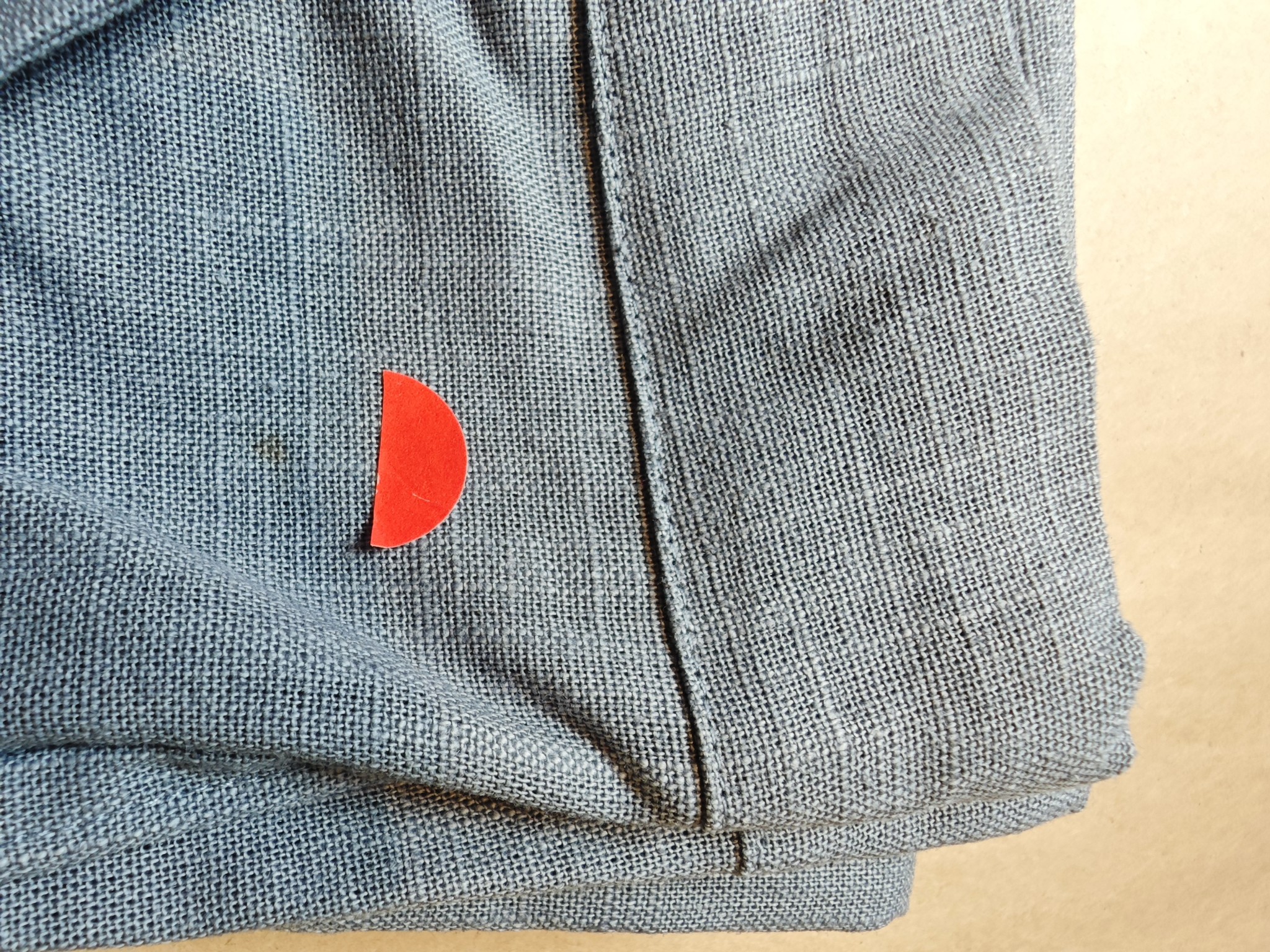 Artikelbild 3 des Artikels “ESSENTIAL SLIM hellblau, M - kl. Fleck “